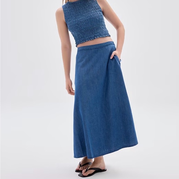 GAP Dresses & Skirts - GAP A-Line Blue Denim Skirt